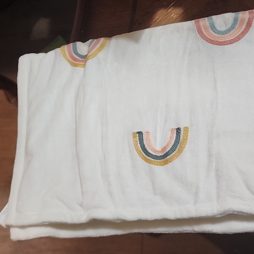 CLOUD ISLAND PLUS BLANKET